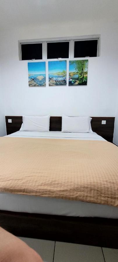 Api-Api Guesthouse Кота Кинабалу Екстериор снимка