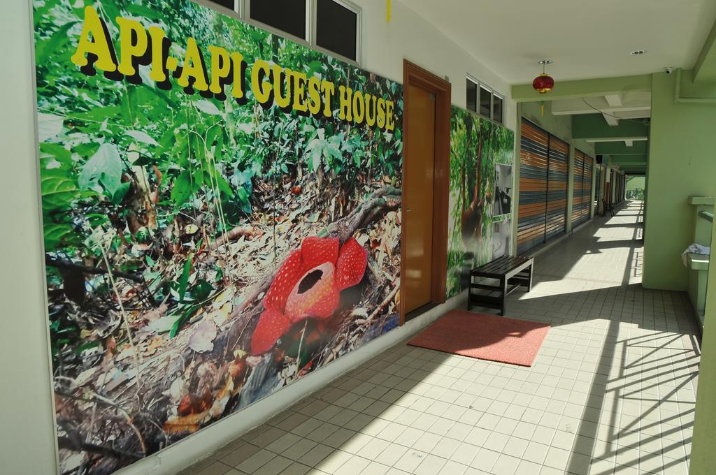 Api-Api Guesthouse Кота Кинабалу Екстериор снимка