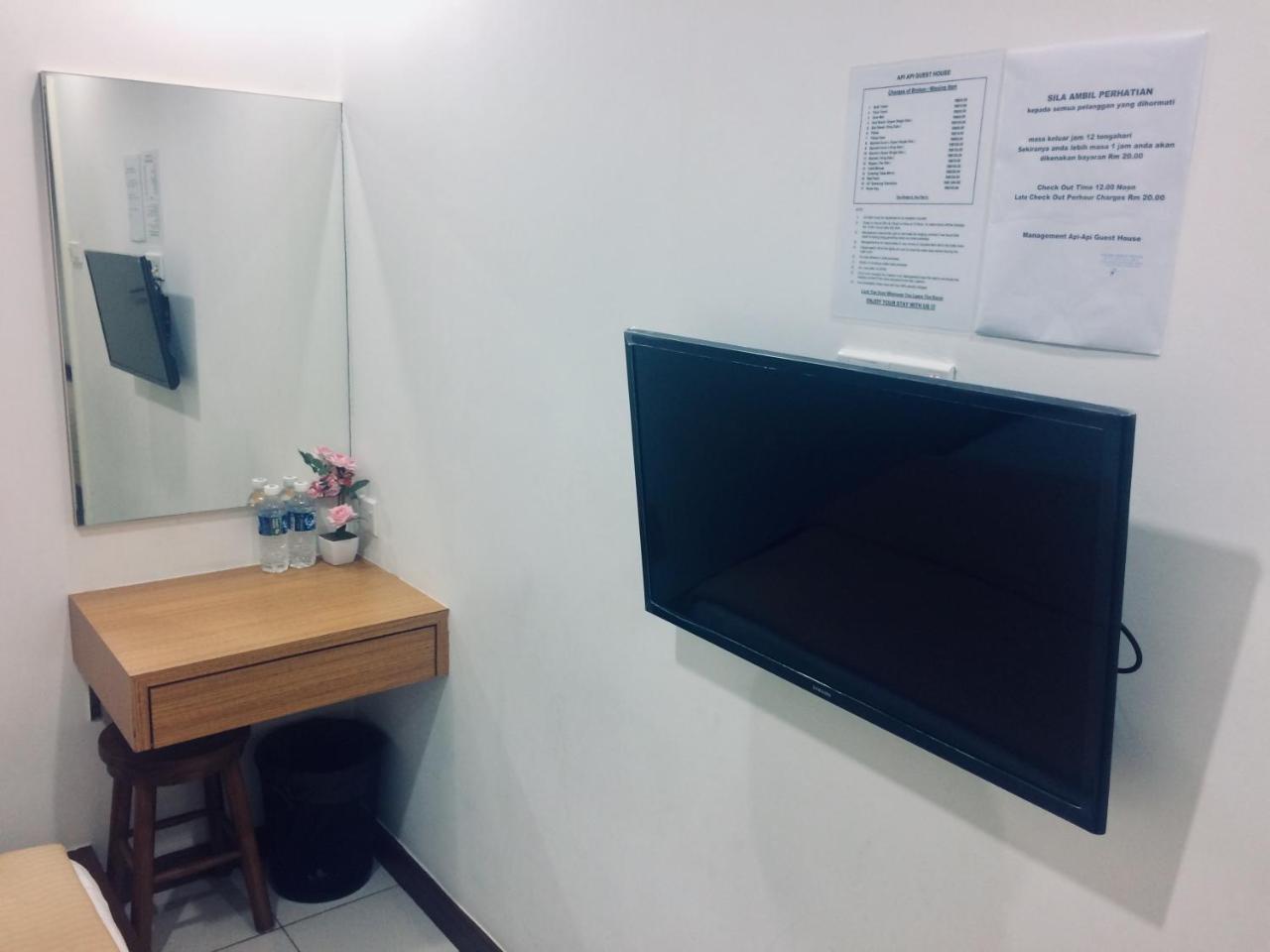 Api-Api Guesthouse Кота Кинабалу Екстериор снимка
